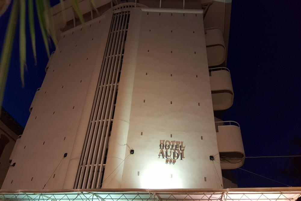 Hotel Audi Frontemare Rimini Exteriör bild
